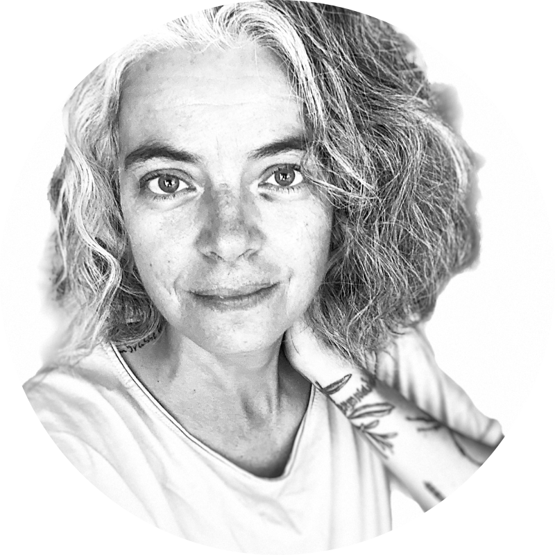 Profile picture of Lia, a native French online tutor