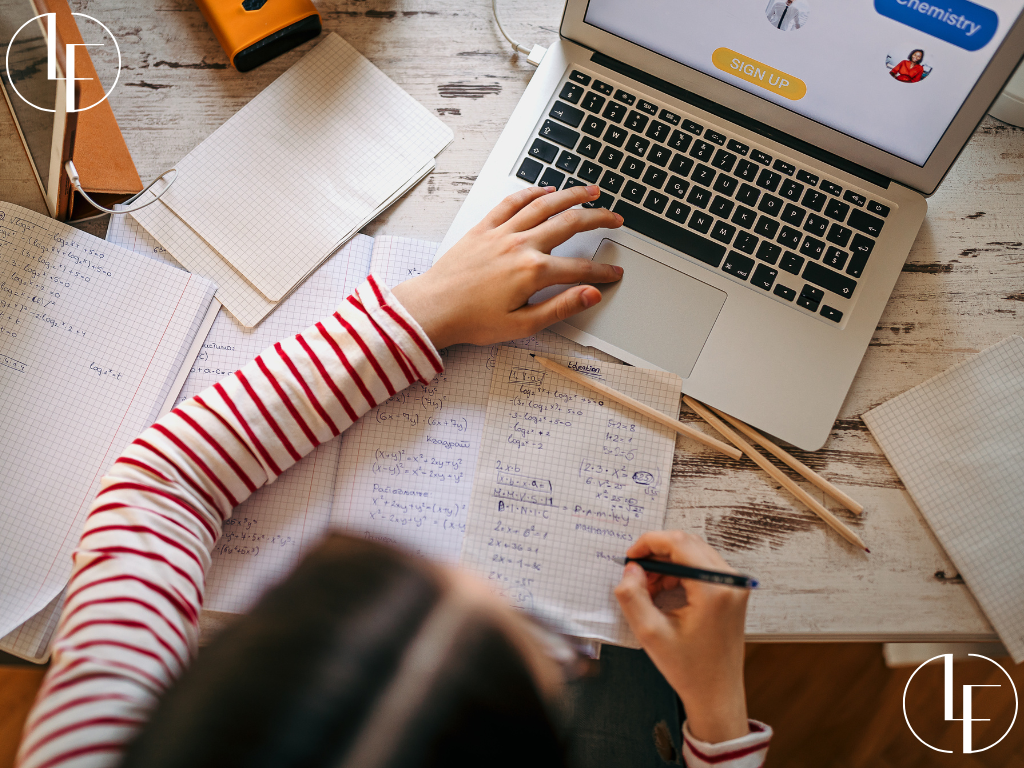 A dynamic French class for teens and adults, featuring engaging lessons and interactive learning tools.